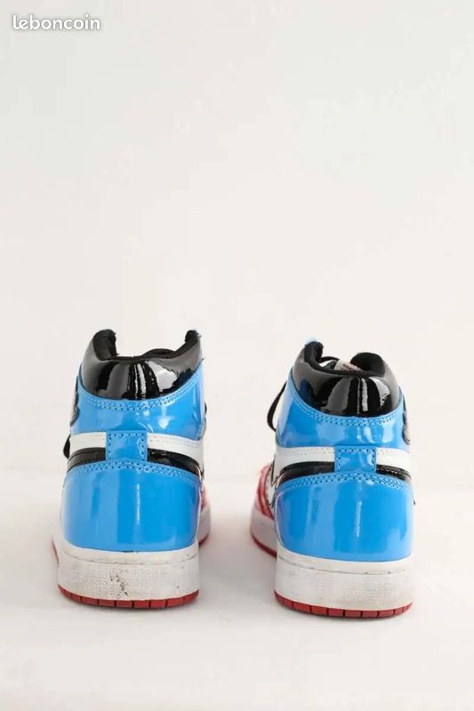 Baskets en cuir verni bleues - Nike (image 2)