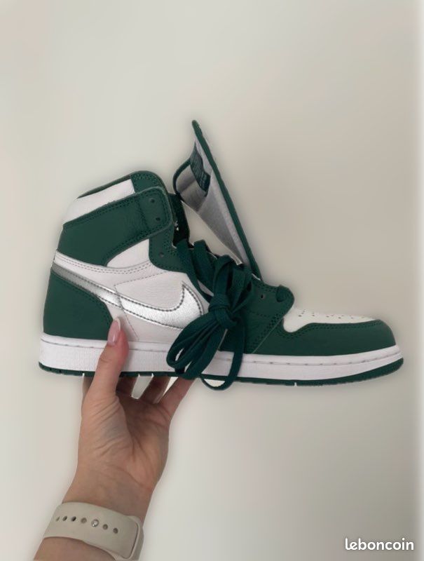 Air Jordan 1 Retro High OG Gorge Green / Metallic Silver (image 1)