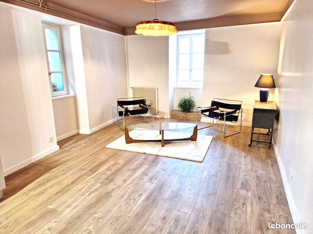 Appartement 4 pièces 100 m² · à Le Puy-en-Velay · 100 m² · 766 €/mois