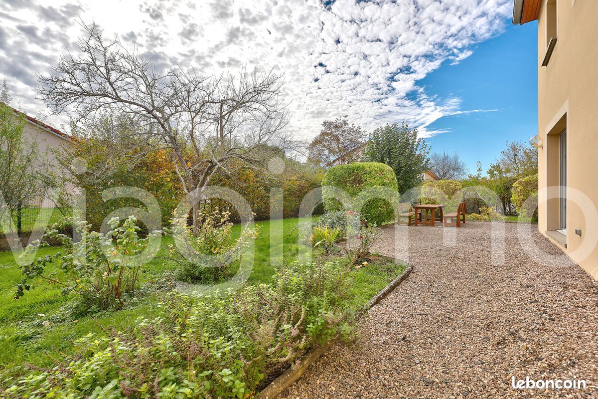 Maison 6 pièces 137 m² · à Bayon · 137 m² · 49 900 €