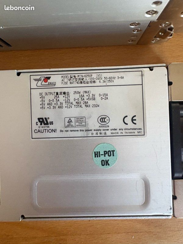 Lot de 3 alimentations serveur EMACS / Zippy MIN-6250P (V1) (image 2)