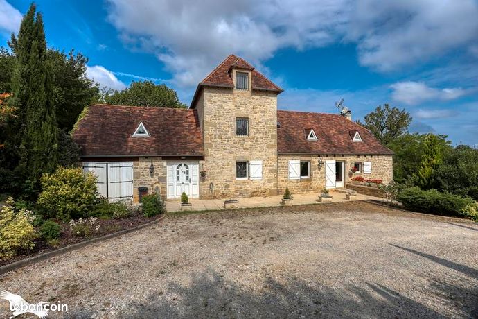 Maison 7 pièces 190 m²