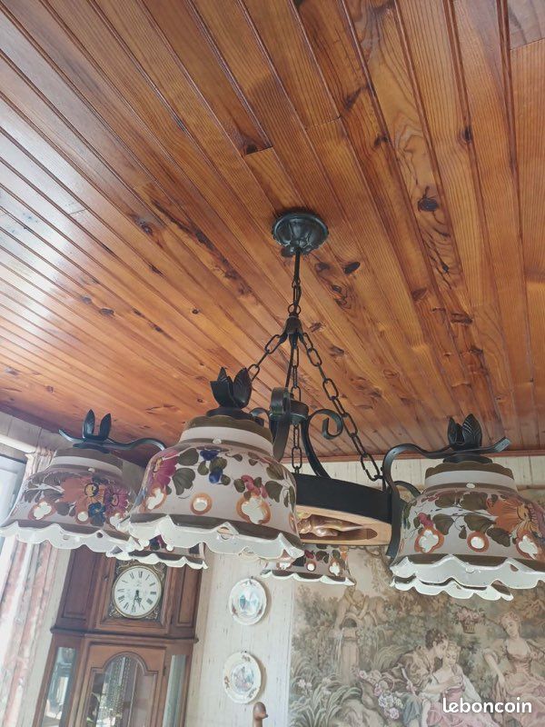 Lustre (image 1)