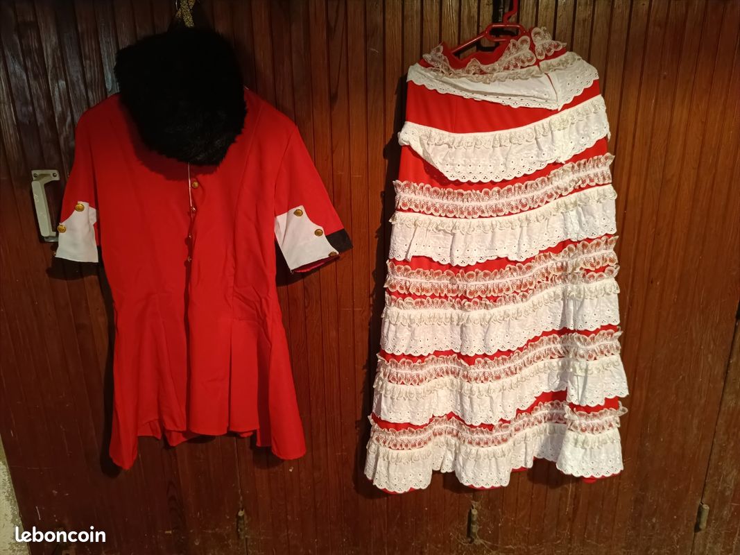 Av costume Russes (image 1)