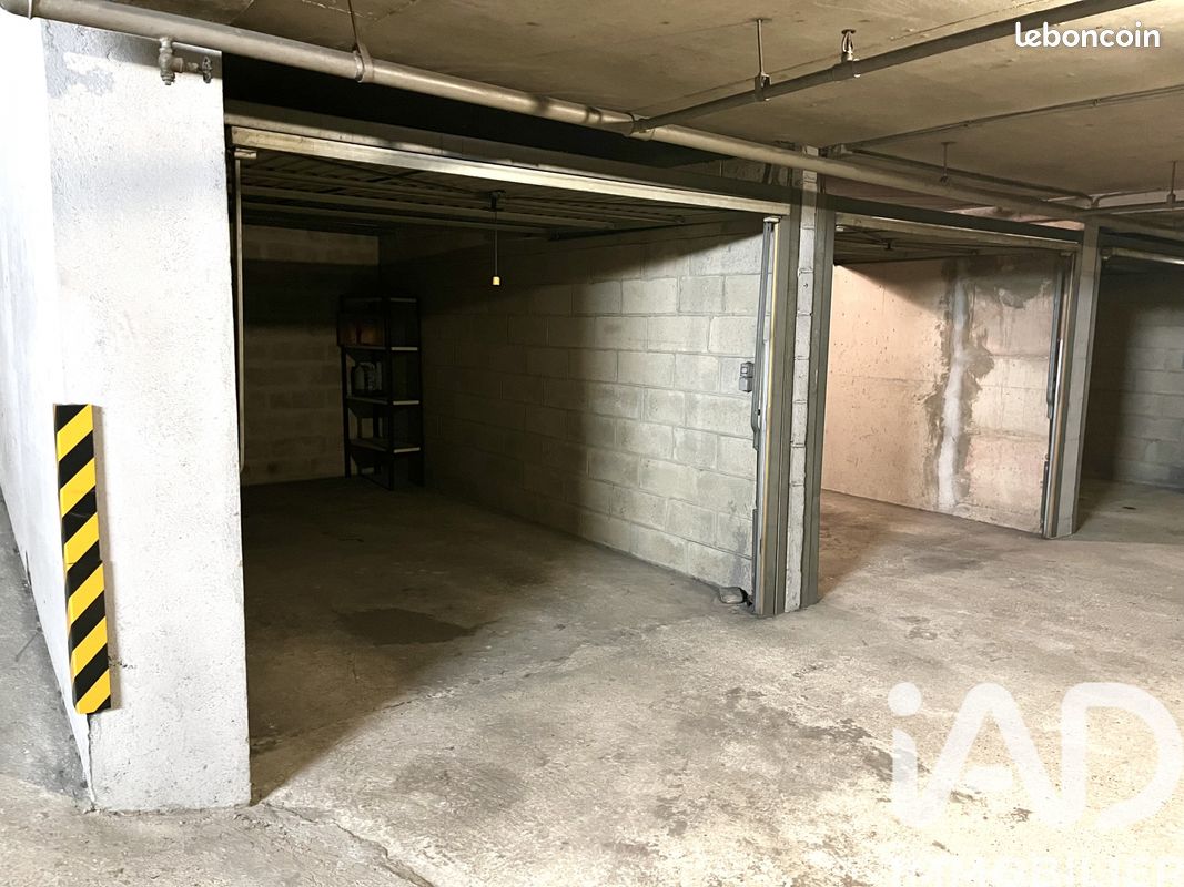 Parking 12 m² · à Paris · 12 m² · 74 000 €