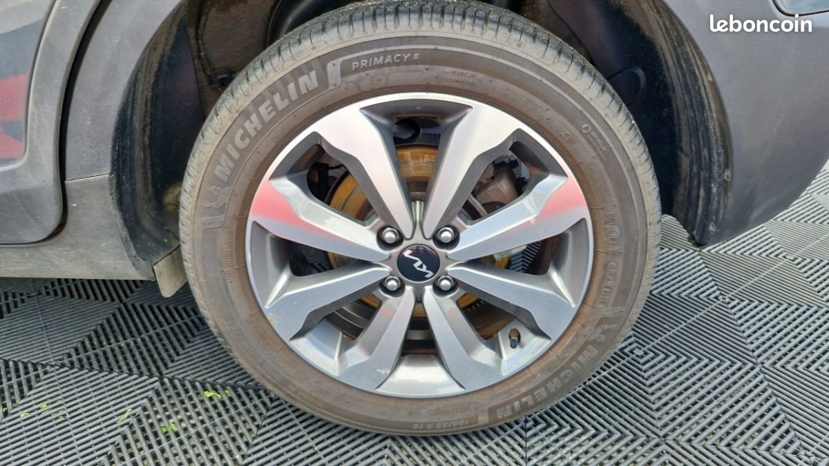 Kia Stonic 1.0 T-GDI 100 CH Active Business (image 20)