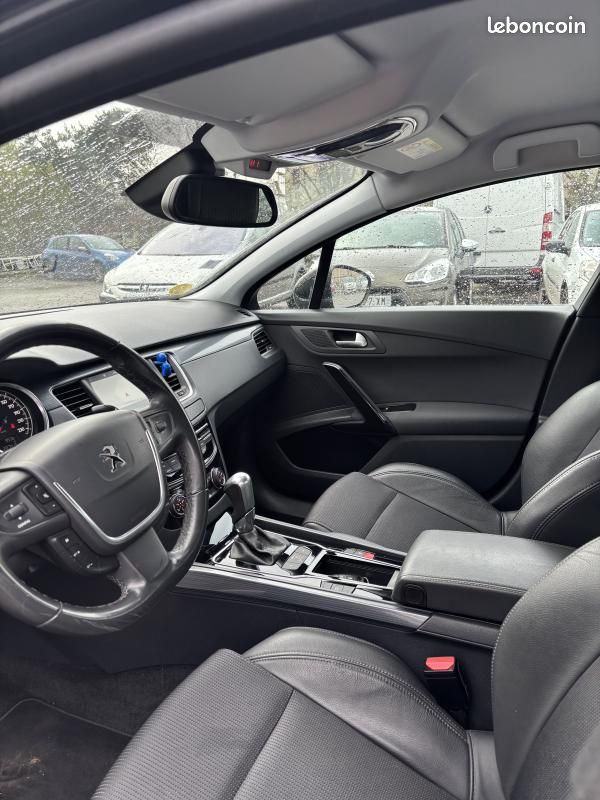 Peugeot 508 Phase 2 Berline 2.0 HDi 16V S&S 180 cv (image 9)