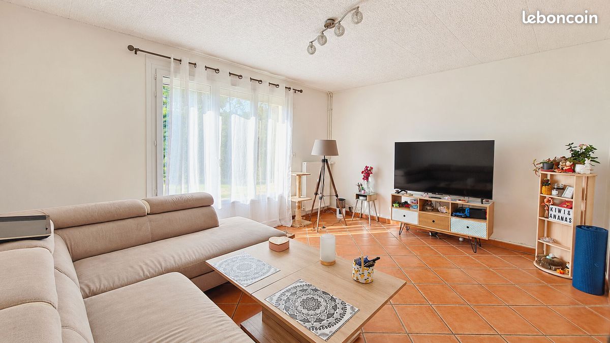 Maison 4 pièces 76 m² · à Saint-Aubin-d'Aubigné · 76 m² · 750 €/mois