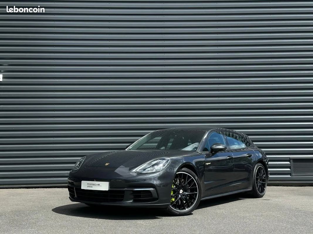 Porsche Panamera 4 E-Hybrid Sport Turismo (image 1)