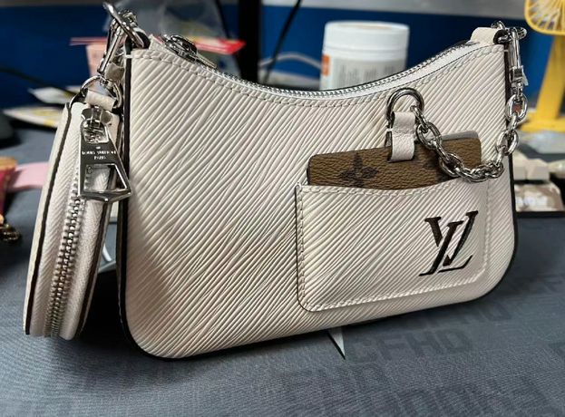 Sac Louis Vuitton Bleu - 368 en vente sur 1stDibs