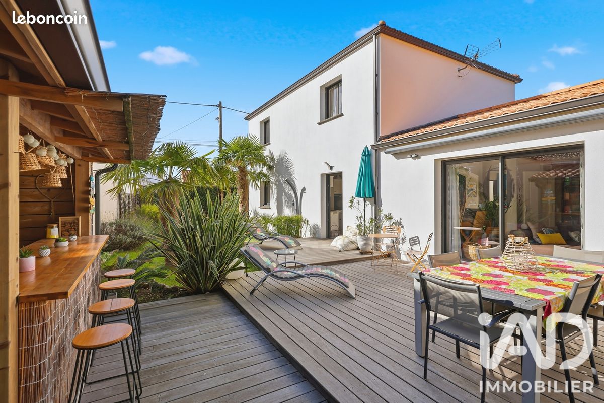 Maison 6 pièces 147 m² · à Brains · 147 m² · 399 000 €