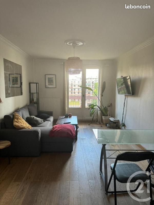 Appartement 4 pièces 82 m² · à Pantin · 82 m² · 1 420 €