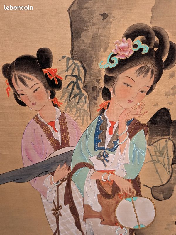 Grande Peinture Chinoise sur Soie 1974 – Signée & Boîte d'Origine (image 1)