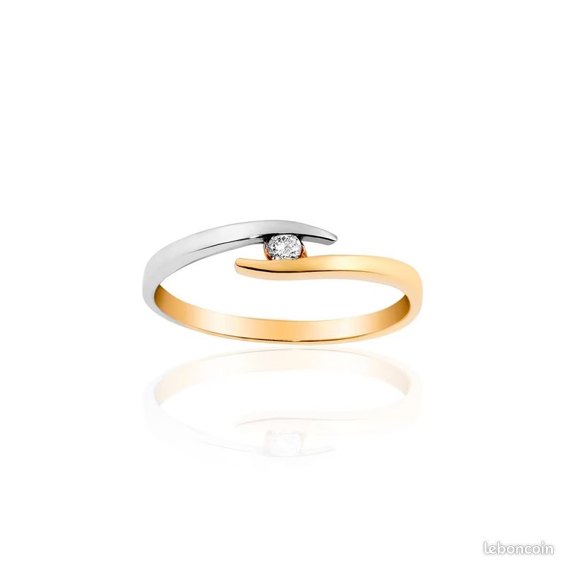 Solitaire CLEOR en Or 375/1000 Bicolore et Diamant Montres Bijoux