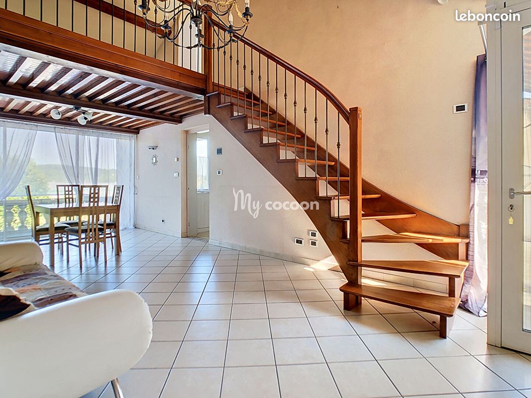 Maison 8 pièces 167 m² · à Pont-d'Ain · 167 m² · 260 000 €