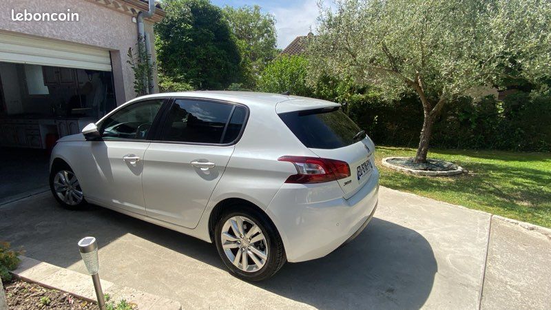 Peugeot 308 (image 2)