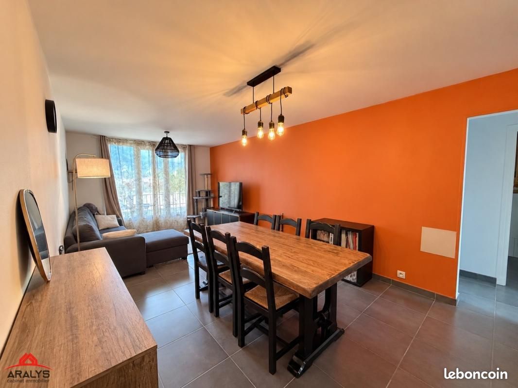 Appartement 3 pièces 65 m² · à Roanne · 65 m² · 92 000 €