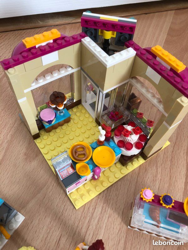 Lego friends (image 2)
