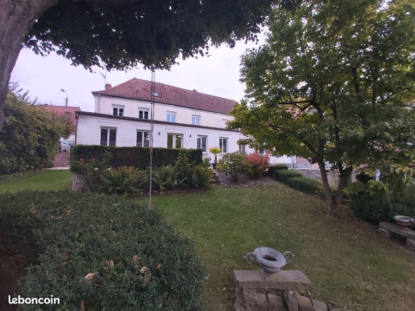 Maison 12 pièces 340 m²