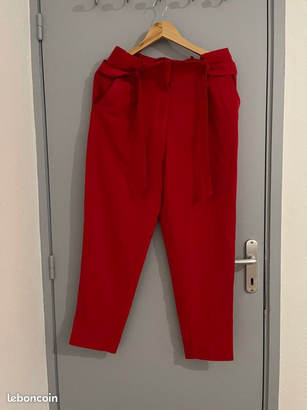 Pantalon rouge (image 2)