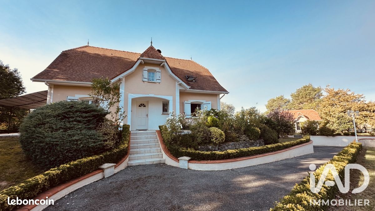 Maison 6 pièces 170 m² · à Sauvagnon · 170 m² · 396 000 €