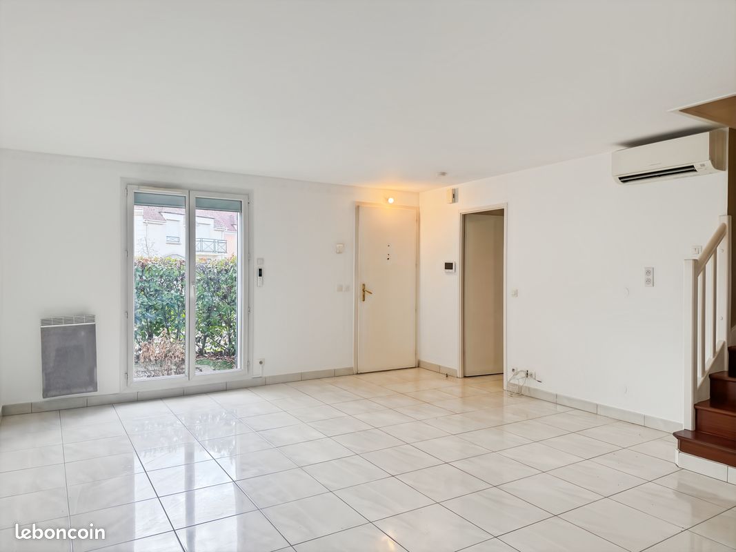 Maison 5 pièces 121 m² · à Le Coudray-Montceaux · 121 m² · 1 805 €/mois