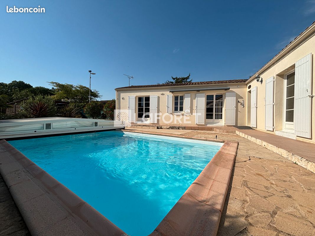Maison 4 pièces 112 m² · à Saint-Georges-des-Coteaux · 112 m² · 235 000 €