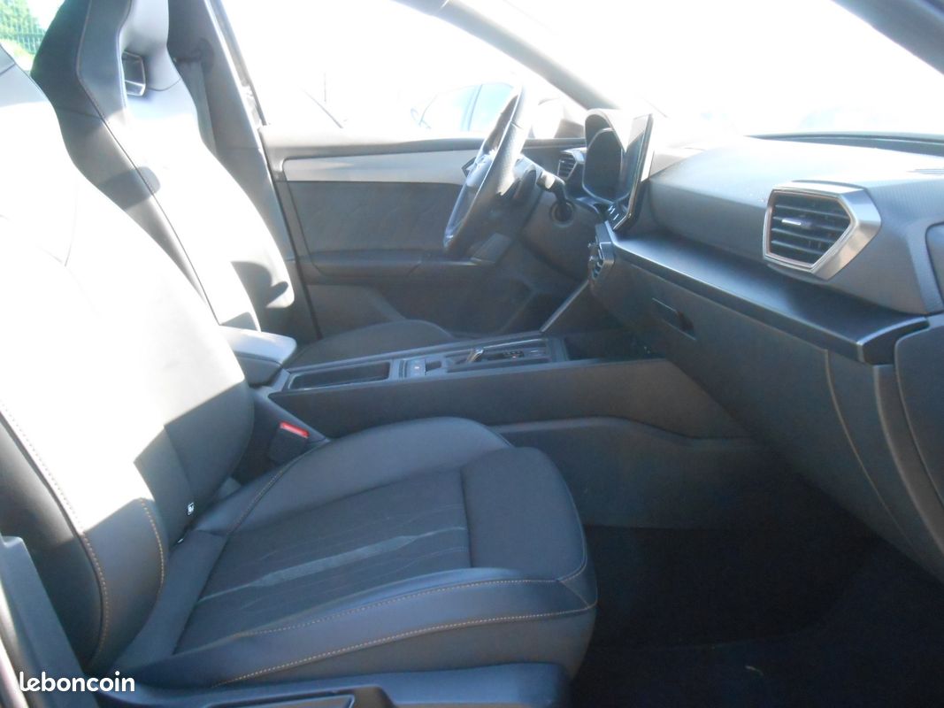 CUPRA LEON SPORTSTOURER 1.4 e-HYBRID 245 ch DSG6 VZ (image 11)