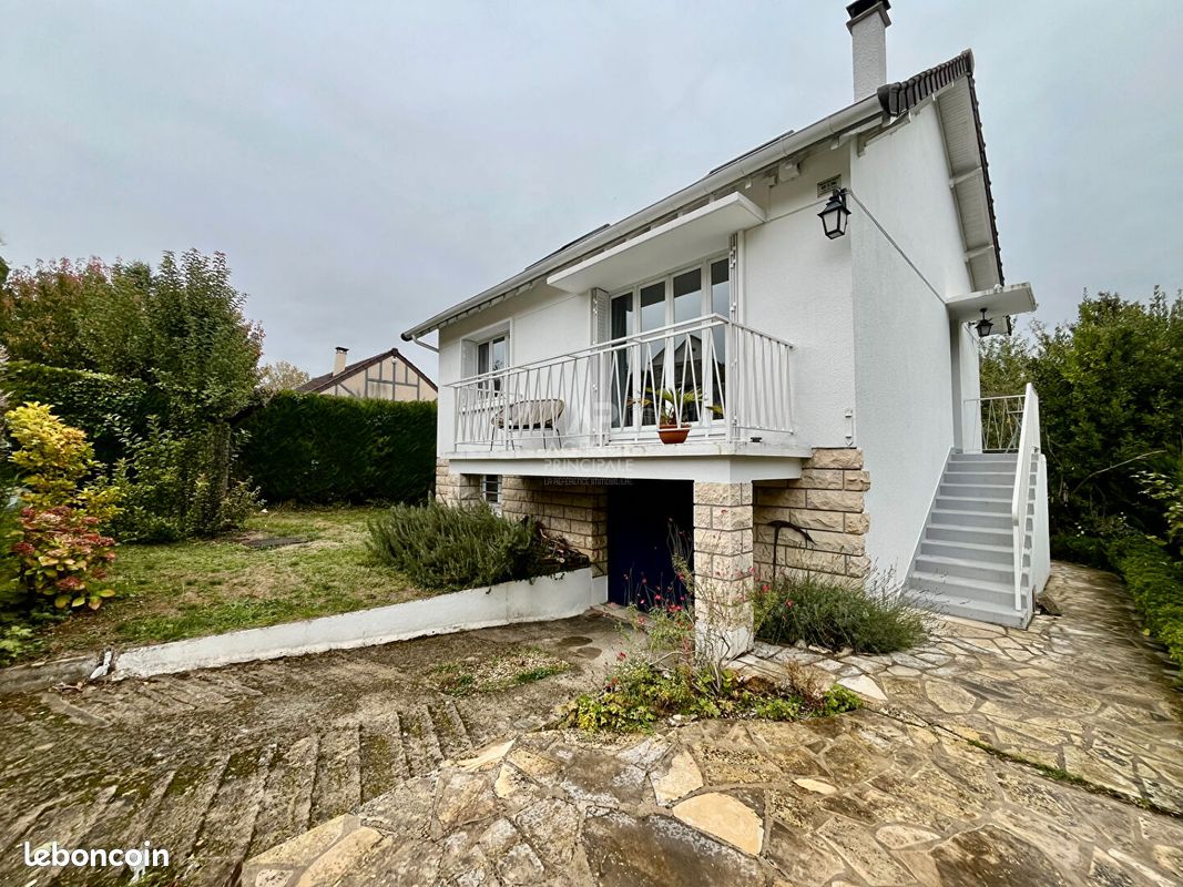 Maison 5 pièces 114 m² · à Vauréal · 114 m² · 320 000 €