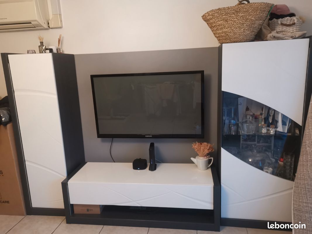 Meuble télé (image 1)