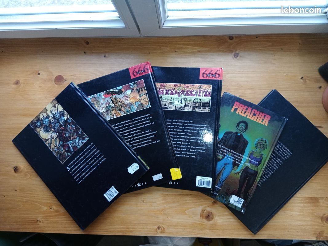 Lot de bandes-dessinées dark (image 2)