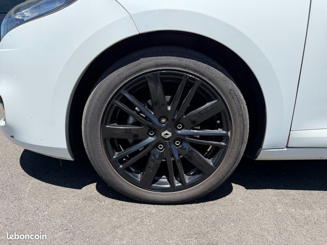 Renault Mégane COUPE 1.6 DCI 130 ENERGY INTENS Monaco GP (image 28)
