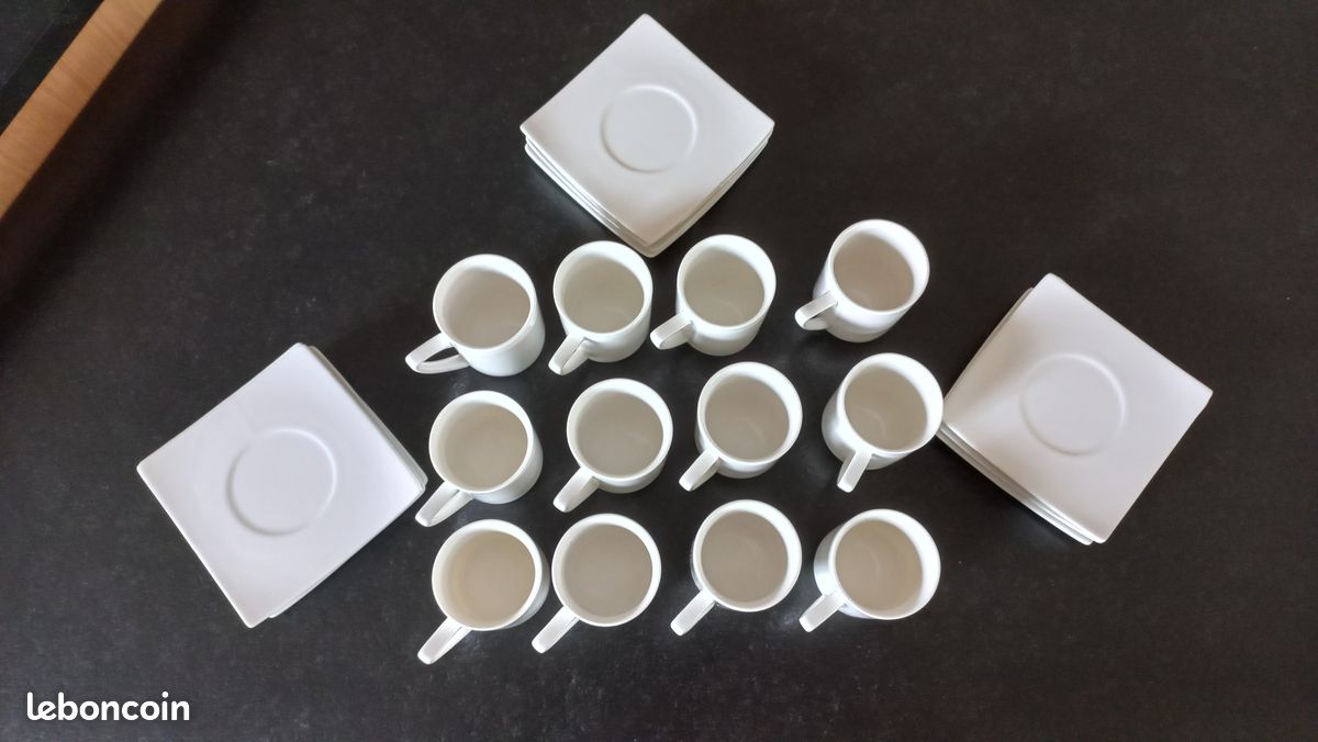 12 Tasses et sous tasses (image 2)