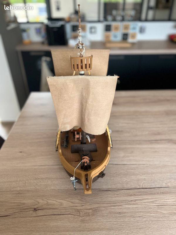 Bateau de pirates playmobils sans accessoires (image 3)