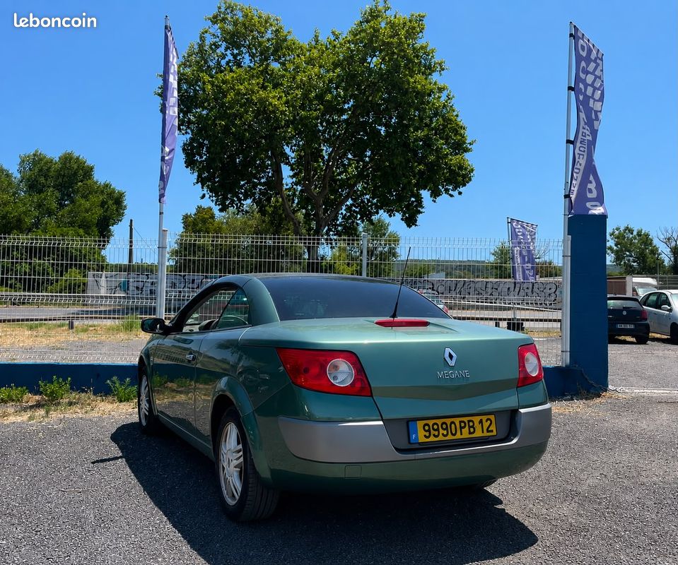 Renault MEGANE II CC 2.0 16V 136CH RÉVISION COMPLÈTE EFFECTUÉE / CT OK (image 4)
