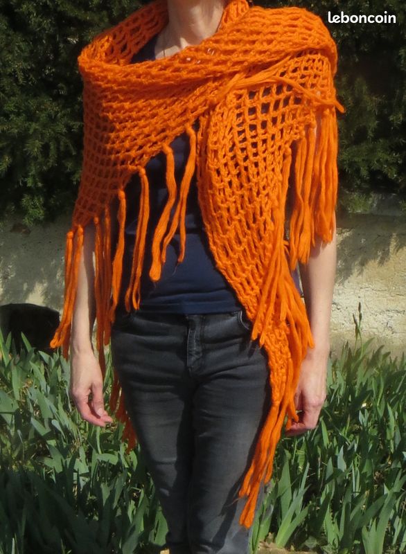 Châle au crochet orange (image 2)