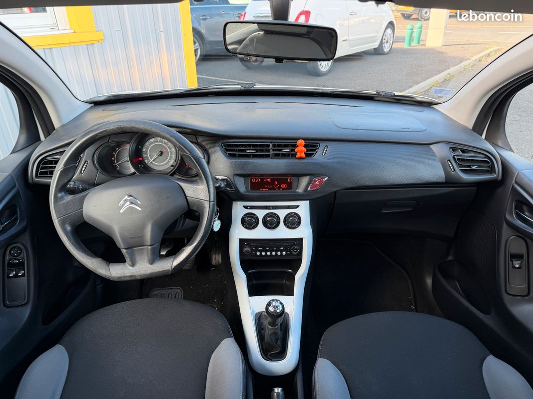 CITROËN C3 1.4 HDi 70 ch AIRDREAM / DIRECTION ASSISTEE / VITRES ELECTRIQUES / 5.790 EUR (image 6)