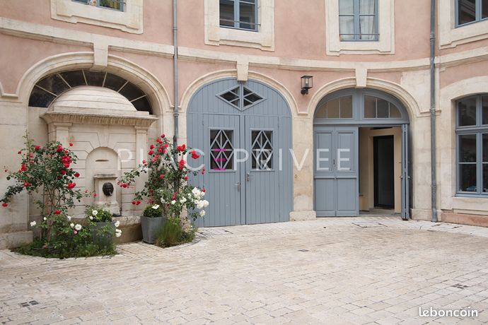https://img.leboncoin.fr/api/v1/lbcpb1/images/2d/c4/af/2dc4aff1eef356705d65bb75df79885088c0c9ad.jpg?rule=ad-image