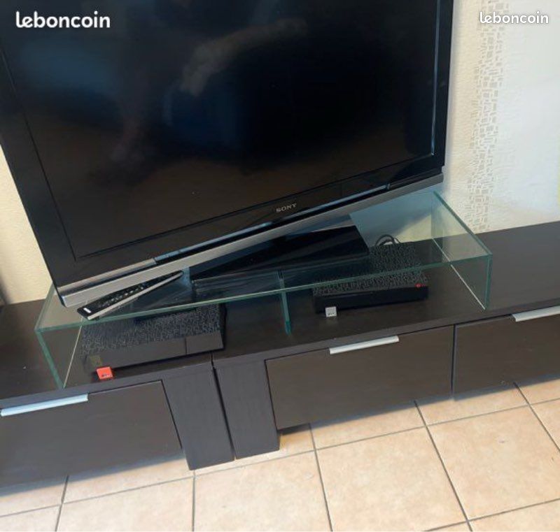 Réhausseur télé en verre (image 3)