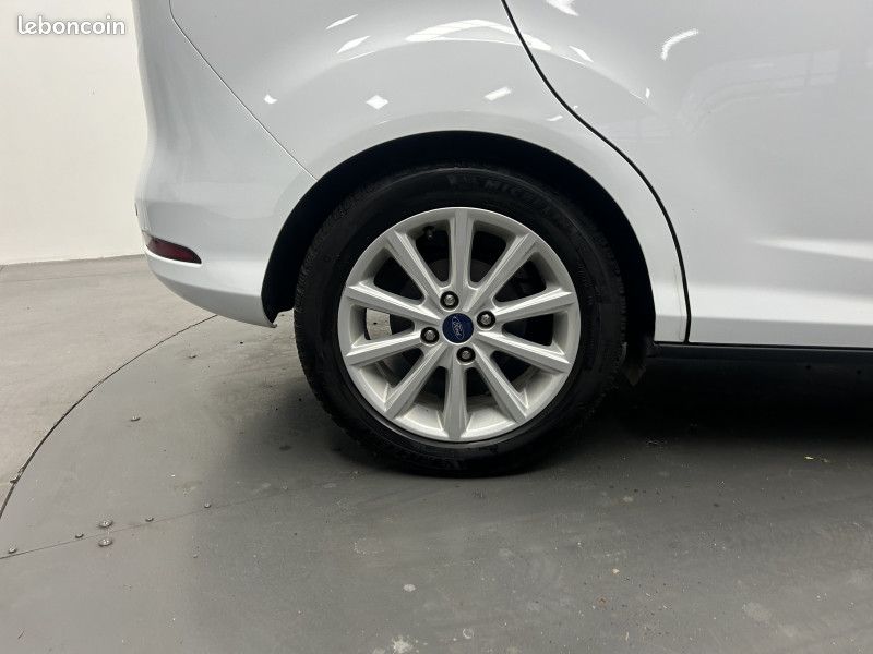 Ford B-MAX 1.0 scti 125 chTitanium / GPS / Climatisation / Régulateur / Radar (image 15)