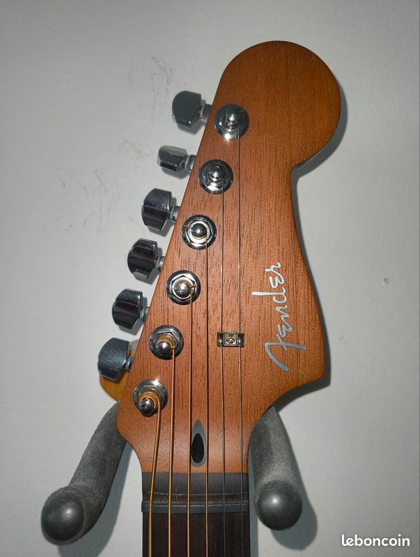 Fender acoustasonic standard jazzmaster (image 3)