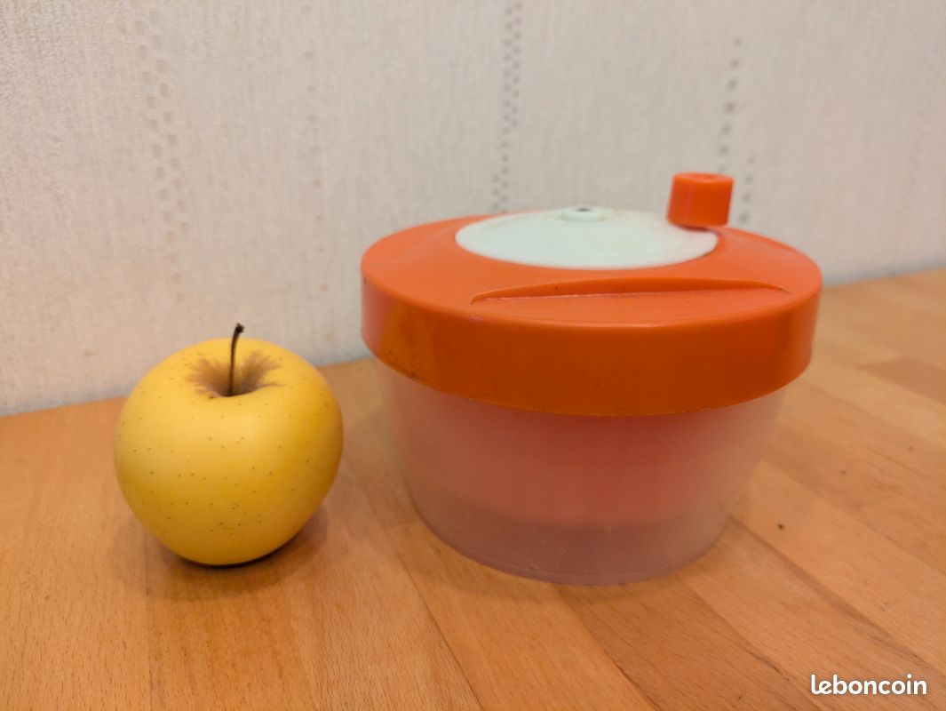 Essoreuse à salade Moulinex vintage orange type 313.0.00 - La Roue du Passé