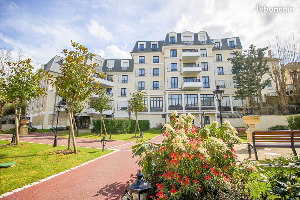 Appartement 2 pièces 56 m² · à Saint-Cyr-l'École · 56 m² · 199 000 €