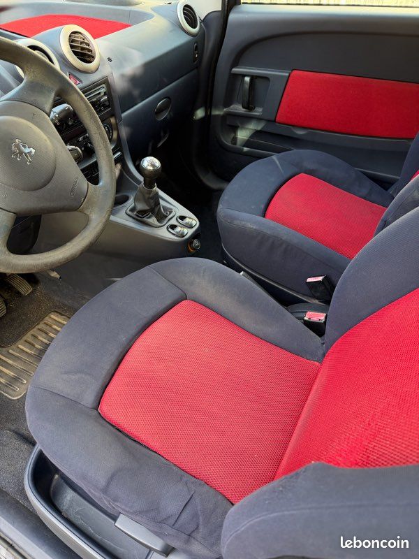 PEUGEOT 1007 1.4 HDI 70ch (image 3)