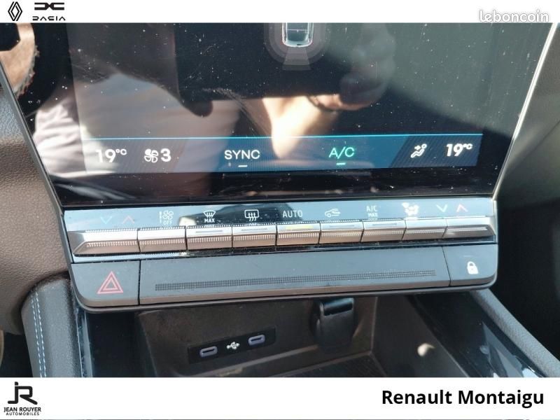 Renault Austral 1.2 E-Tech full hybrid 200ch Techno esprit Alpine - 24 (image 17)