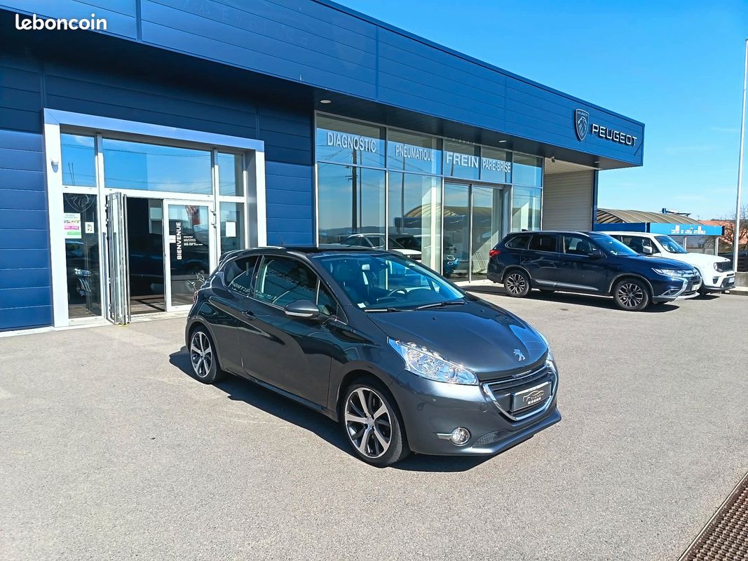 Peugeot 208 1.6 155 cv GT (image 1)