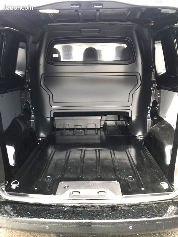 Fiat scudo m cabine approfondie 6 places 2.0 blue hdi 180ch eat8 pro lounge connect (image 5)