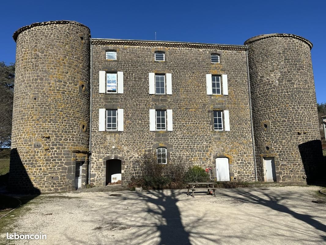 Appartement 4 pièces 97 m² · à Berzème · 97 m² · 638 €/mois