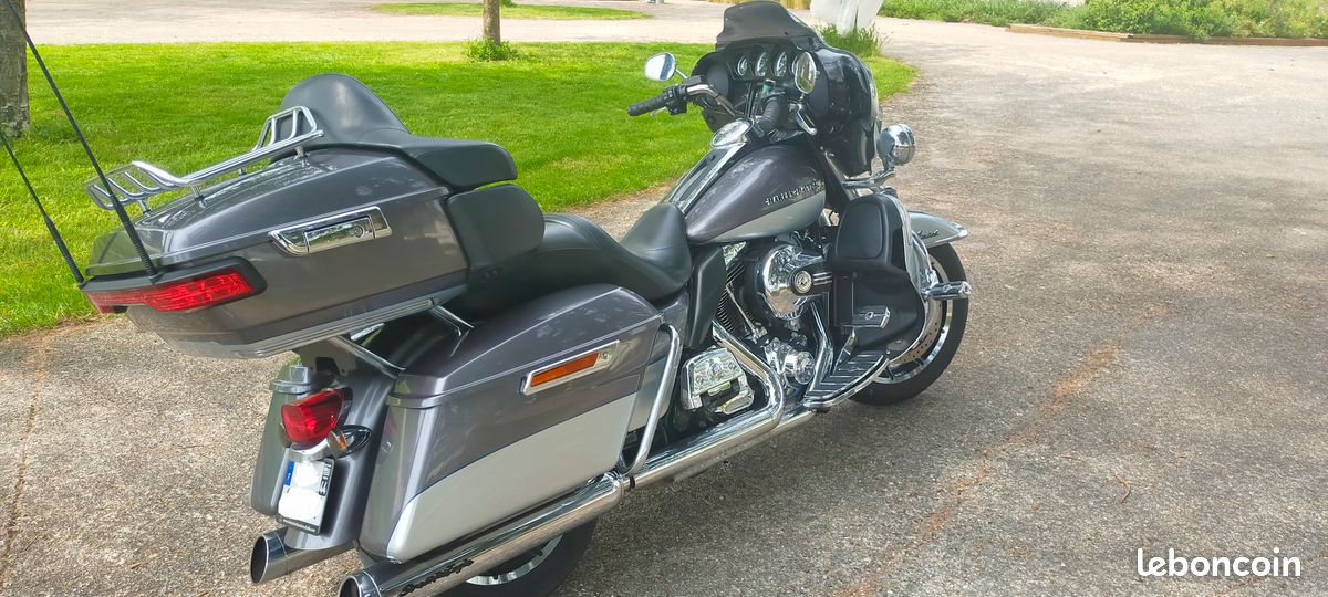 Harley Davidson Electra Glide Limited Touring 103ci Motos