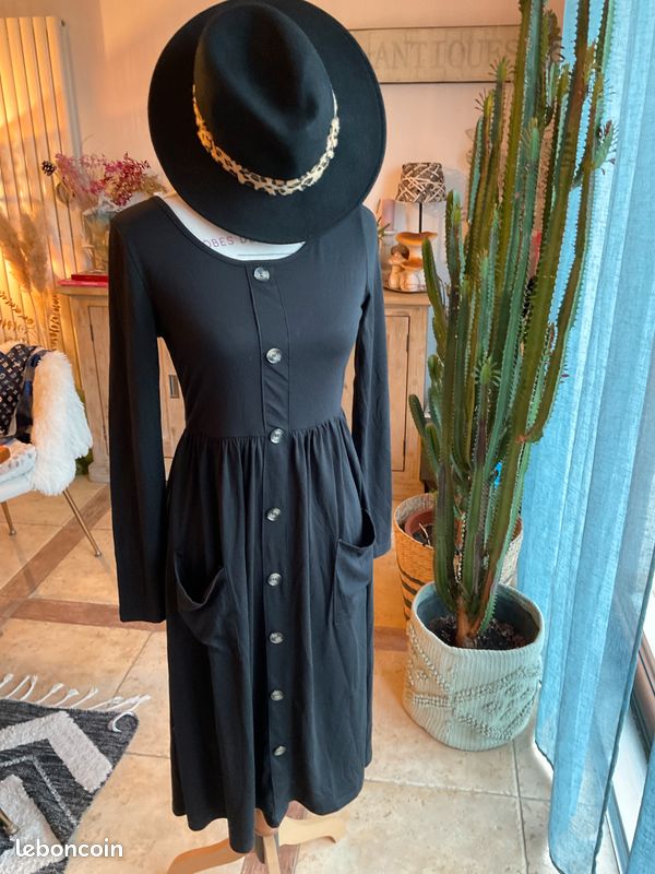 Robe longue noir Shein 36 (image 1)
